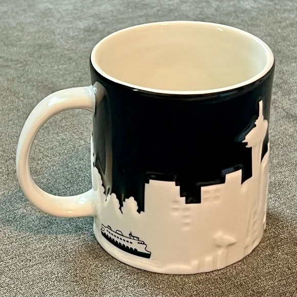 Seattle Skyline Starbucks Collector Series 3D Relief Black White 2012 16 oz Mug - Picture 2 of 9
